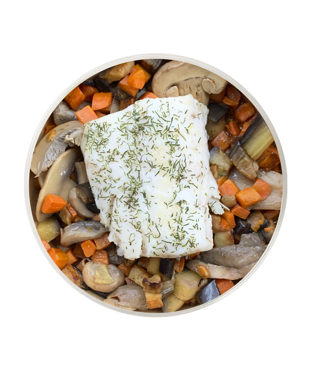 Baked hake with veggies