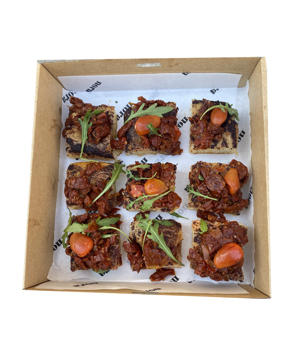 Box Focaccia de Tomate Seco, Olivada y Romero