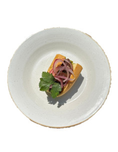 Tuna Taco with Guacamole